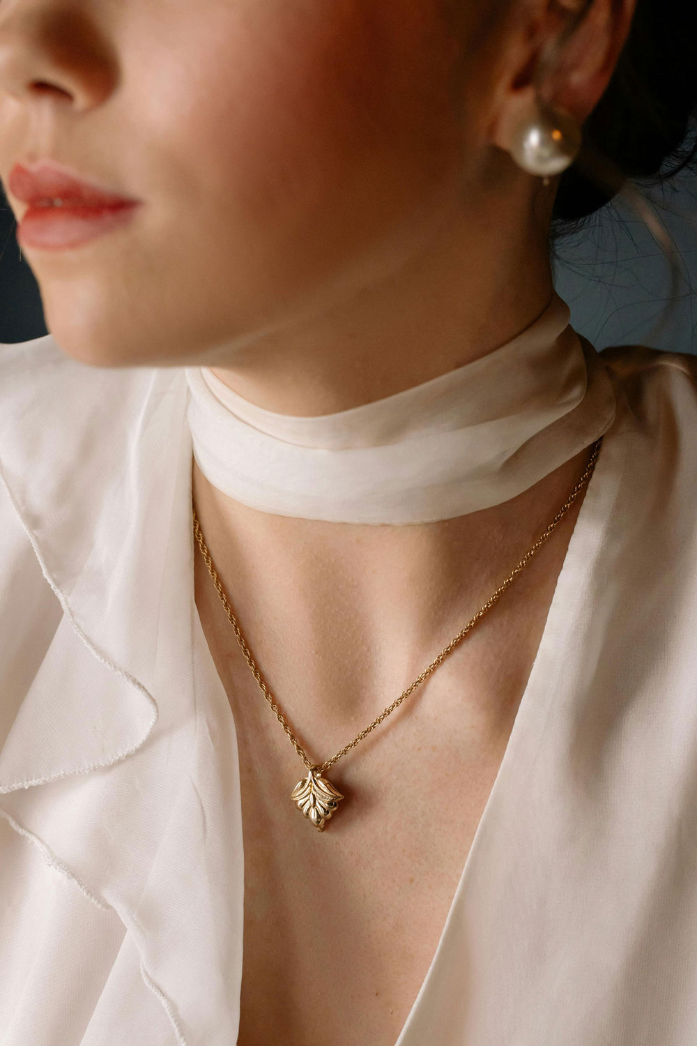 Simple Floral Necklace
